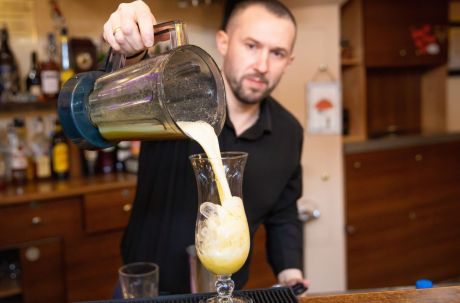 Pokaz barmański